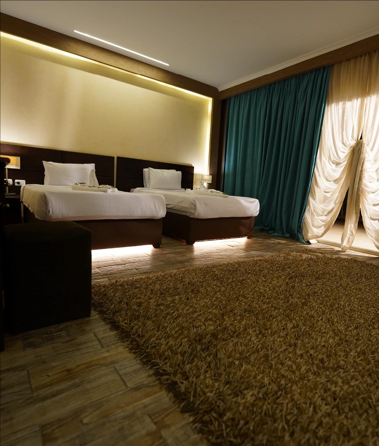 Junior Suite with Pool View