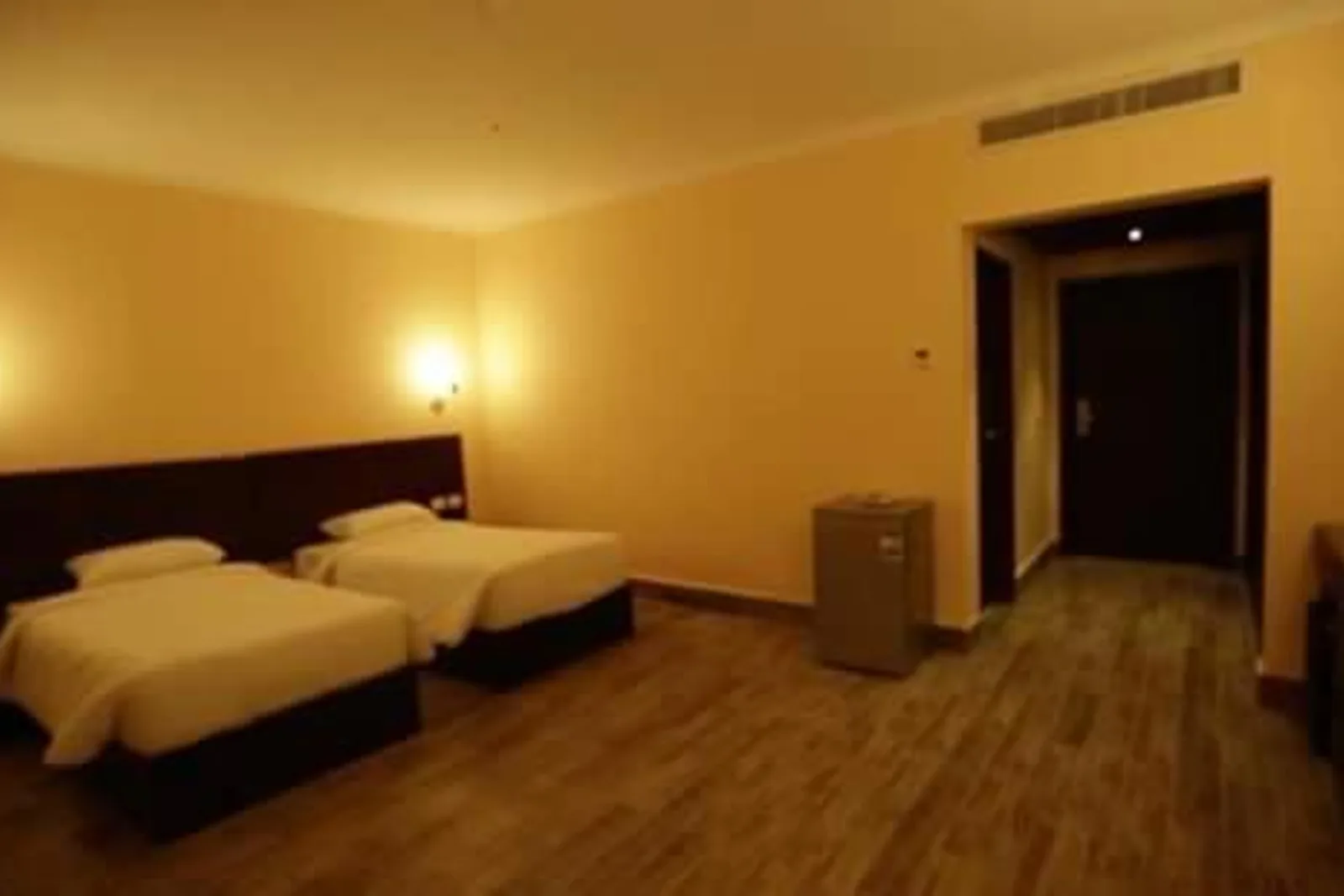 Standard Single Room with Mountain View